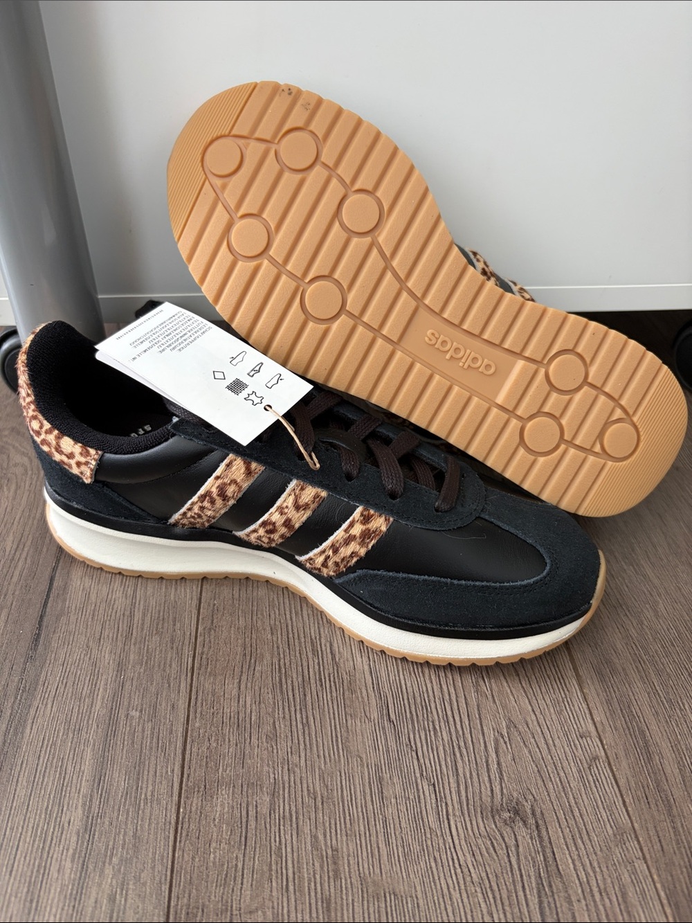 NWT adidas Women’s Black & Leopard Print Sneaker. Womens Size 7